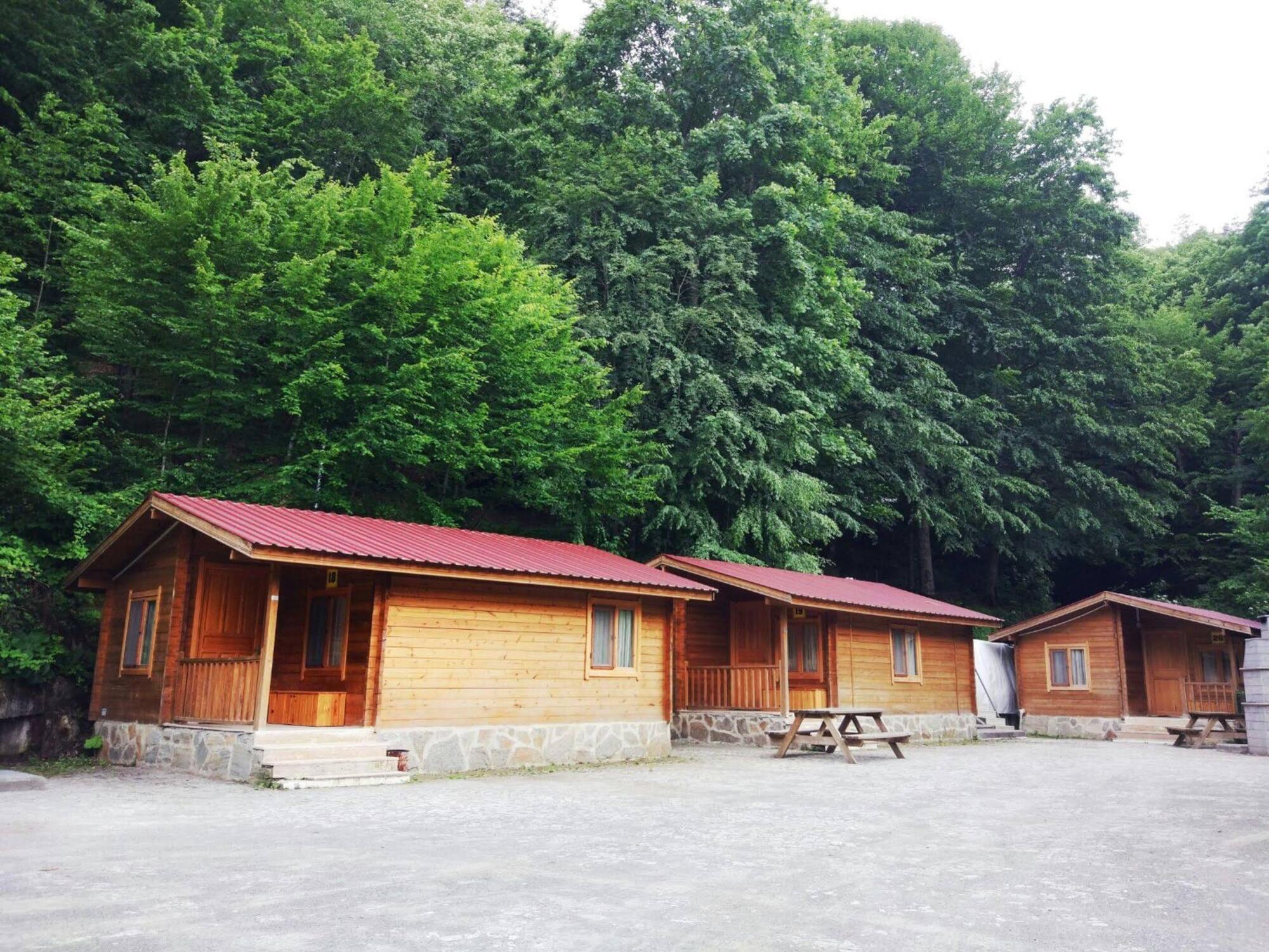 Penzion Habitat Mesire Mengen Exteriér fotografie
